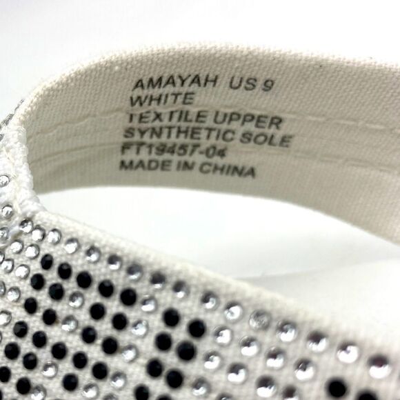 NWT True Religion Amayah Embellished White Sandals Size 9M - Picture 6 of 7